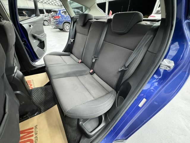 超優質代步車~!認證漂亮車，都在原廠保養1.6汽油版，省油省稅金，只要10幾萬即可入手，可以全額貸款，實車在店，歡迎賞車  第15張相片