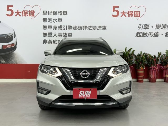 一手認證漂亮車，原鈑件保證，小改款後~! 原廠保養，僅實跑7萬多公里，內外氣氛漂亮，可以全額貸款，實車在店，歡迎賞車  第2張相片