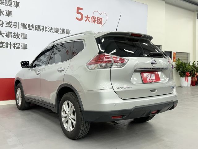 一手認證漂亮車，原鈑件~! 只有實跑5萬公里，內外氣氛如新。汽油2.0頂級玩美影音版，可以全額貸款，實車在店，歡迎賞車  第6張相片