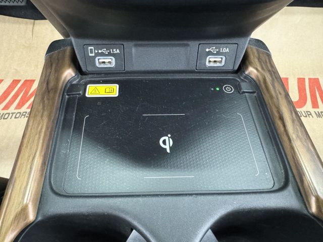 挑戰市場最便宜，一手車，頂級S版，實跑6萬多原廠保養，先誠實再成交，右側面曾經碰撞，已完成認證，實車實價歡迎賞車  第12張相片