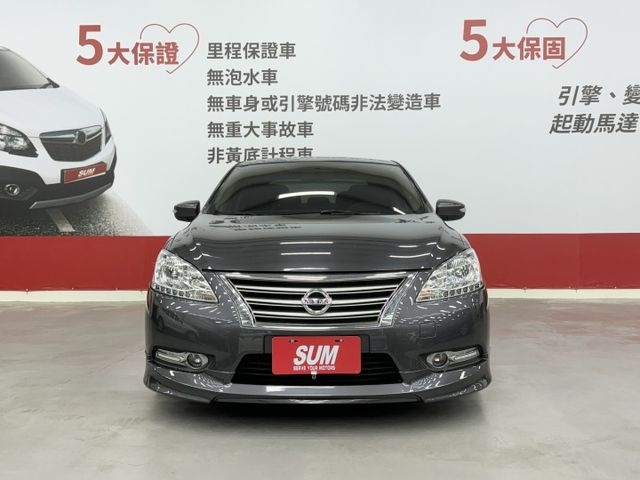 超優質代步車，一手認證漂亮車，僅實跑9萬多公里，稀有低里程，旗艦版 有免鑰匙、定速、恆溫，可以全額貸，實車在店，歡迎賞車  第2張相片