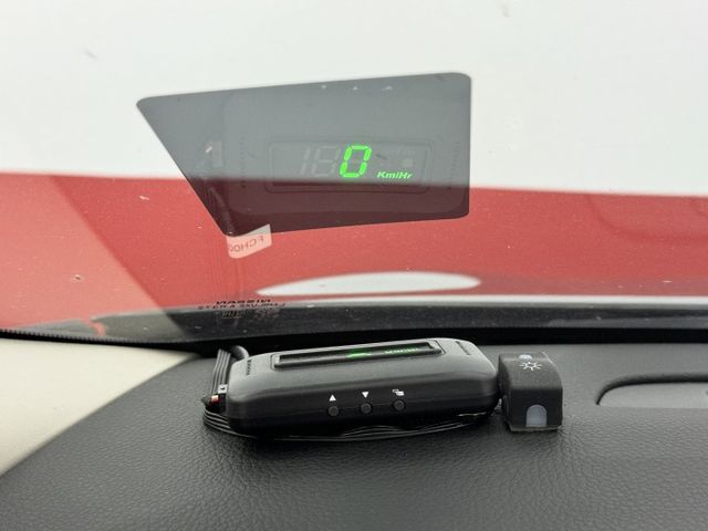 超優質代步車，一手認證漂亮車，僅實跑9萬多公里，稀有低里程，旗艦版 有免鑰匙、定速、恆溫，可以全額貸，實車在店，歡迎賞車  第17張相片