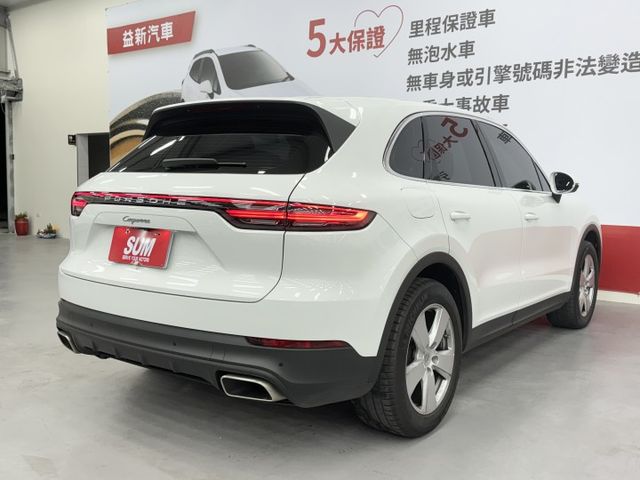 保證一手女董座用車，第三方認證原鈑件保證，新車選配22萬勁享套件，只跑2萬初公里，原廠保養，內外如新，實車在店，歡迎賞車  第4張相片
