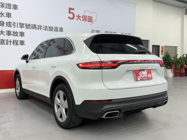 保證一手女董座用車，第三方認證原鈑件保證，新車選配22萬勁享套件，只跑2萬初公里，原廠保養，內外如新，實車在店，歡迎賞車  第6張相片