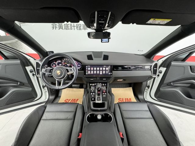保證一手女董座用車，第三方認證原鈑件保證，新車選配22萬勁享套件，只跑2萬初公里，原廠保養，內外如新，實車在店，歡迎賞車  第9張相片