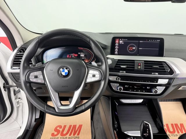 一手認證漂亮車，白金領航版，有5AU、HK音響、HUD，可以增額貸可以全額貸，實車在店，歡迎賞車  第10張相片