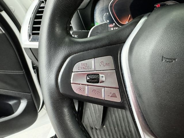 一手認證漂亮車，白金領航版，有5AU、HK音響、HUD，可以增額貸可以全額貸，實車在店，歡迎賞車  第11張相片