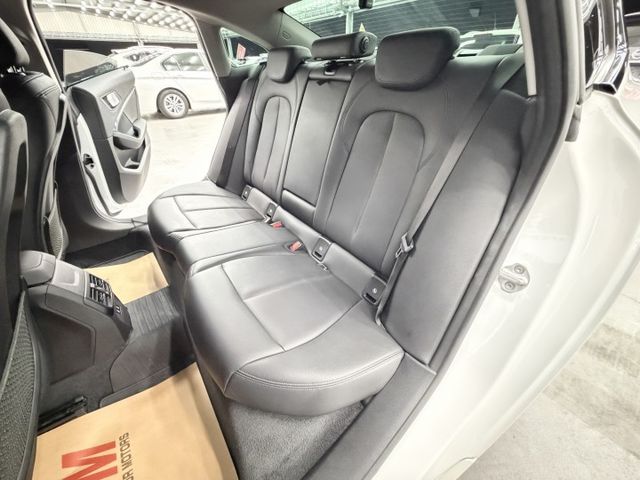 認證一手女用漂亮車，原鈑件保證，僅實跑6萬公里，全原廠保養，車況無待修，內外如新，質感滿分的轎跑，歡迎賞車  第15張相片