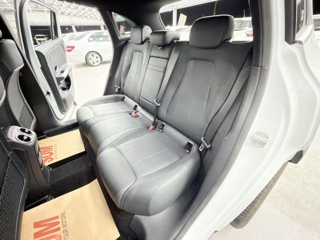 一手認證漂亮車，原鈑件保證，電世代的純電休旅，科技兼具環保，僅實跑3萬多公里，全原廠保養，內外如新，可以全額貸，歡迎賞車  第15張相片