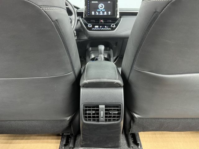 一手認證漂亮車，原鈑件保證，只有實跑7萬公里全原廠保養，車況無待修，可以全額貸，歡迎賞車  第16張相片