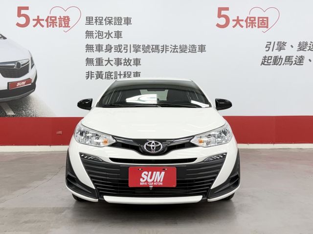 一手認證漂亮車，原鈑件保證，里程數只跑9千多公里，整車內外如新，超優質代步車，可以全額貸款，歡迎賞車  第2張相片