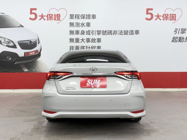 一手認證漂亮車，原鈑件保證，實跑3萬多公里原廠保養，內外如新，可以全額貸歡迎賞車  第5張相片