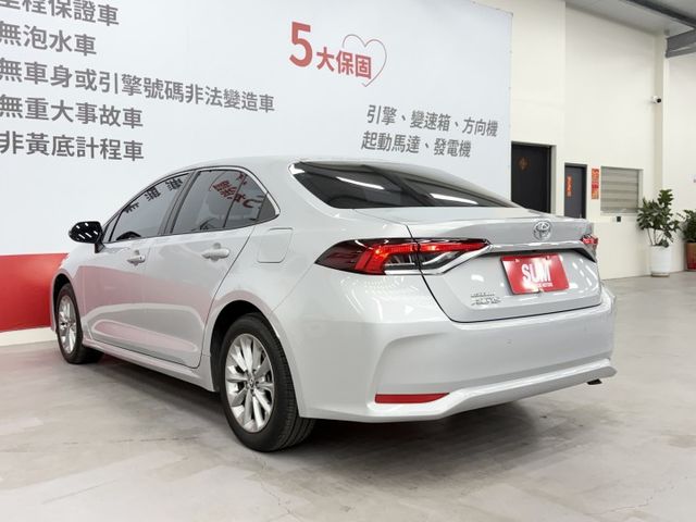 一手認證漂亮車，原鈑件保證，實跑3萬多公里原廠保養，內外如新，可以全額貸歡迎賞車  第6張相片