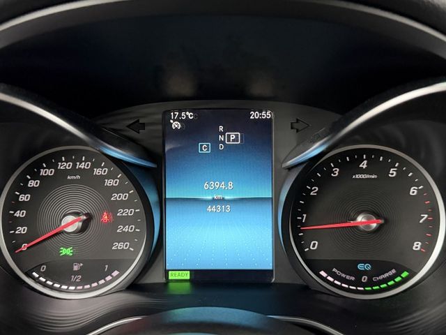 小改款後C200，一手認證漂亮車，原鈑件保證，里程保證只有實跑4萬多公里，內外如新，可以全額貸款，歡迎賞車  第18張相片