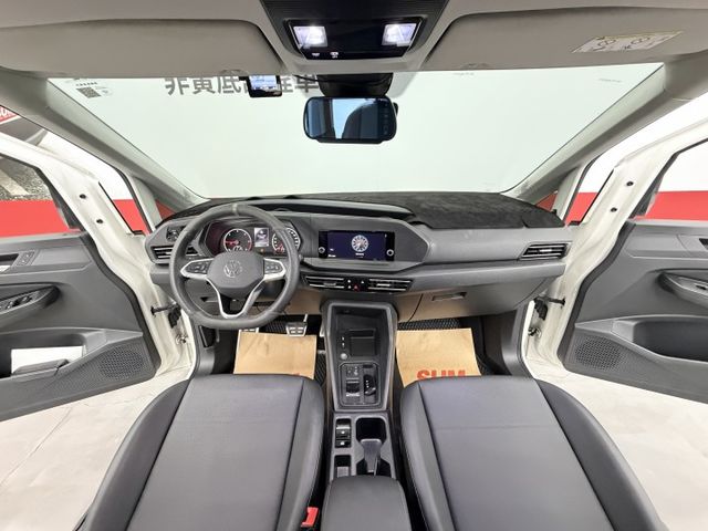 一手認證漂亮車，原鈑件保證，TDi  LIFE版本，ACC、車道維持、CAR PLAY，優質7人座配備滿滿，歡迎賞車  第9張相片