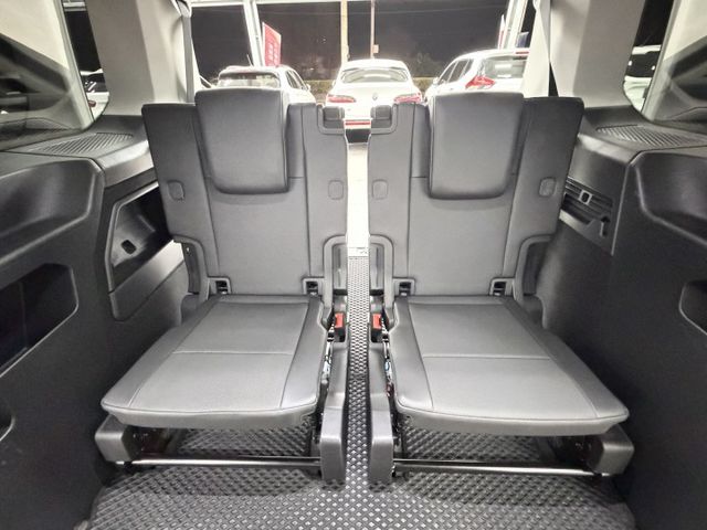 一手認證漂亮車，原鈑件保證，TDi  LIFE版本，ACC、車道維持、CAR PLAY，優質7人座配備滿滿，歡迎賞車  第18張相片