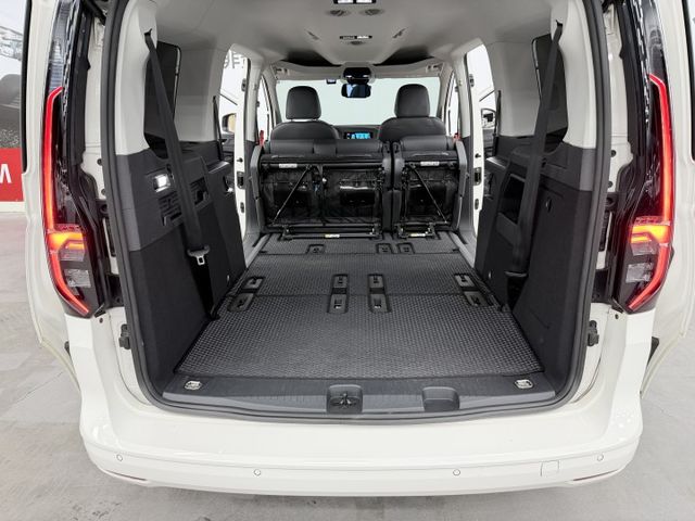 一手認證漂亮車，原鈑件保證，TDi  LIFE版本，ACC、車道維持、CAR PLAY，優質7人座配備滿滿，歡迎賞車  第19張相片