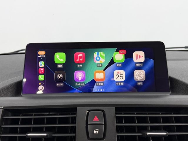 認證漂亮車，德系優質小車，小改款118 ，有雙電動椅、無線CAR  PLAY、HK音響，環保材質已更換內外漂亮，歡迎賞車  第12張相片