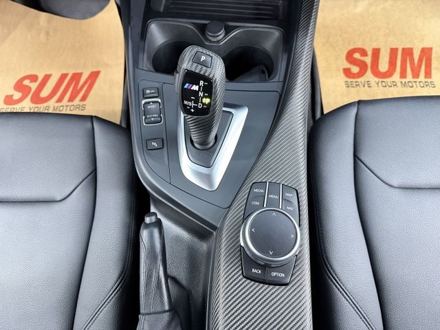 認證漂亮車，德系優質小車，小改款118 ，有雙電動椅、無線CAR  PLAY、HK音響，環保材質已更換內外漂亮，歡迎賞車  第16張相片