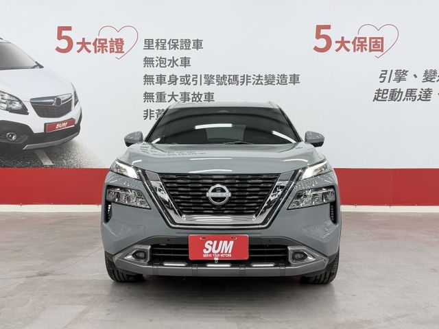 一手認證漂亮車，原鈑件保證，頂級旗艦版配備滿滿，實跑3萬多公里原廠保養，4條輪胎剛換，可以全貸歡迎賞車  第2張相片