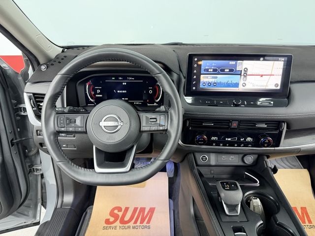 一手認證漂亮車，原鈑件保證，頂級旗艦版配備滿滿，實跑3萬多公里原廠保養，4條輪胎剛換，可以全貸歡迎賞車  第10張相片