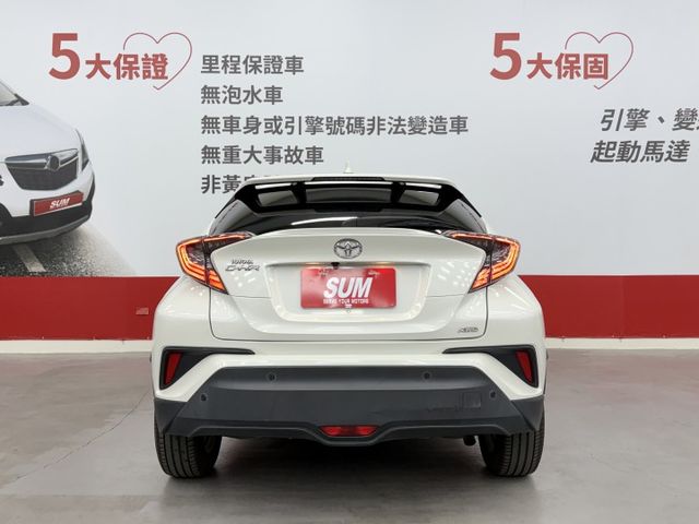 一手認證漂亮車，全程原廠保養，車況頭好壯壯，稀有頂級4WD版本搭配渦輪引擎，穿梭自如的小鋼砲，可以全額貸款，歡迎賞車  第5張相片