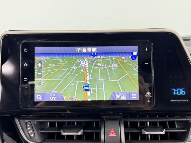 一手認證漂亮車，全程原廠保養，車況頭好壯壯，稀有頂級4WD版本搭配渦輪引擎，穿梭自如的小鋼砲，可以全額貸款，歡迎賞車  第12張相片