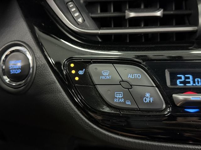 一手認證漂亮車，全程原廠保養，車況頭好壯壯，稀有頂級4WD版本搭配渦輪引擎，穿梭自如的小鋼砲，可以全額貸款，歡迎賞車  第14張相片