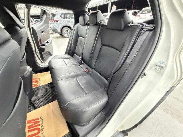 一手認證漂亮車，全程原廠保養，車況頭好壯壯，稀有頂級4WD版本搭配渦輪引擎，穿梭自如的小鋼砲，可以全額貸款，歡迎賞車  第16張相片