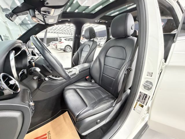 台灣一手女用車，已完成第三方認證，摸門、柏林、全景、CAR PLAY，配備滿滿，可以全額貸，歡迎賞車  第7張相片