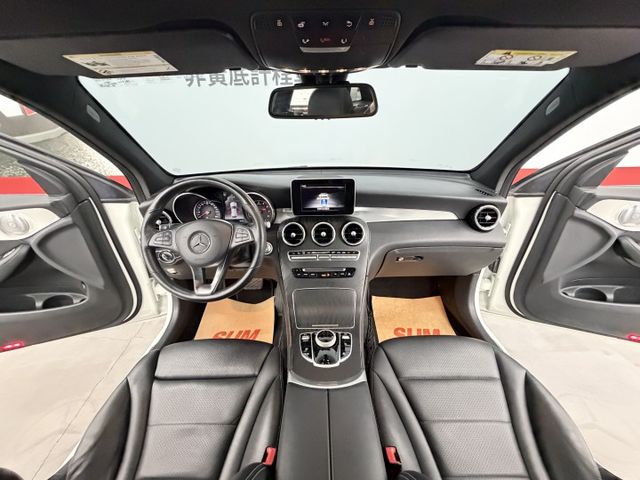 台灣一手女用車，已完成第三方認證，摸門、柏林、全景、CAR PLAY，配備滿滿，可以全額貸，歡迎賞車  第9張相片