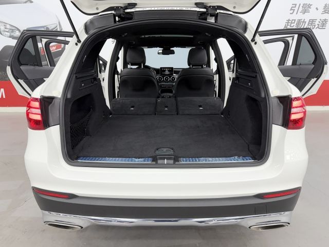 台灣一手女用車，已完成第三方認證，摸門、柏林、全景、CAR PLAY，配備滿滿，可以全額貸，歡迎賞車  第17張相片