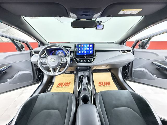 一手認證漂亮車，原鈑件保證，頂級旗艦版，全原廠保養~車況健康無待修，可以全額貸款，歡迎賞車  第9張相片