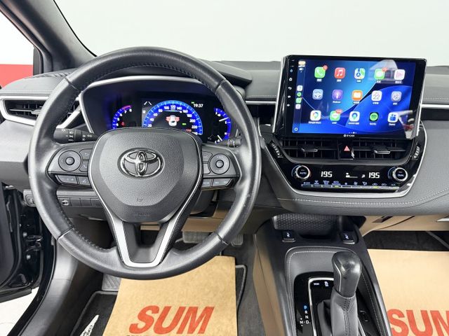 一手認證漂亮車，原鈑件保證，頂級旗艦版，全原廠保養~車況健康無待修，可以全額貸款，歡迎賞車  第10張相片