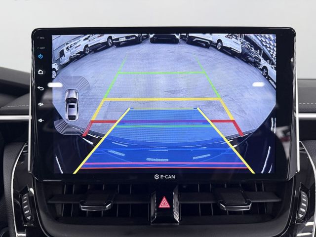 一手認證漂亮車，原鈑件保證，頂級旗艦版，全原廠保養~車況健康無待修，可以全額貸款，歡迎賞車  第11張相片