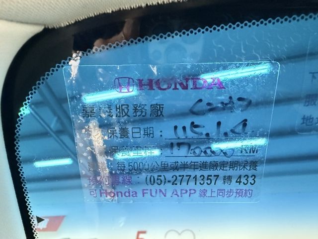 一手認證漂亮車，原鈑件保證，全原廠保養，相同稅金當然要買更好開的2.4，全車無待修，可以全額貸，歡迎賞車  第20張相片