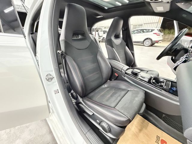 外匯A250 4MATIC 小鋼炮，台灣一手漂亮車，認證原鈑件保證，僅實跑5萬多公里，氣氛漂亮，可以全額貸款，歡迎賞車  第8張相片