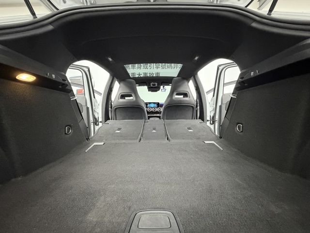 外匯A250 4MATIC 小鋼炮，台灣一手漂亮車，認證原鈑件保證，僅實跑5萬多公里，氣氛漂亮，可以全額貸款，歡迎賞車  第19張相片