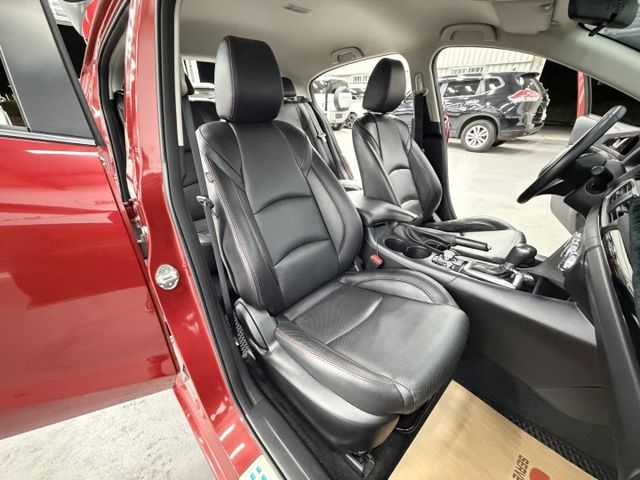 一手認證漂亮車，超低里程僅實跑5萬多公里，內外漂亮如新，剛花2萬多整理耗材，車況無待修，可以全額貸，歡迎賞車  第8張相片