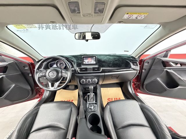 一手認證漂亮車，超低里程僅實跑5萬多公里，內外漂亮如新，剛花2萬多整理耗材，車況無待修，可以全額貸，歡迎賞車  第9張相片