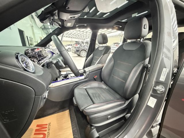 先誠實再成交~車尾被親到換鈑件，反應價格上~超便宜一手認證車，僅實跑5萬多公里，AMG、7人座、23P、360，配備滿滿  第7張相片