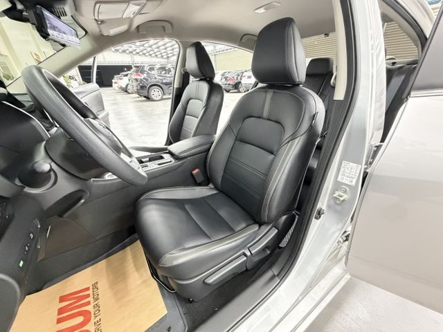 媽媽用漂亮認證車，僅實跑1萬多公里，里程保證，內外如新，NSE特仕版有JBL音響，車非常漂亮，可以全額貸，歡迎賞車  第7張相片