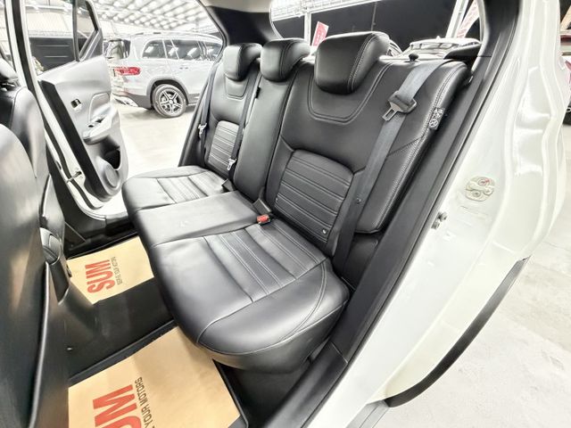 一手媽媽認證漂亮車，原鈑件保證，智行旗艦版選配雙色，僅實跑6萬多公里原廠保養，內外漂亮，歡迎賞車  第15張相片