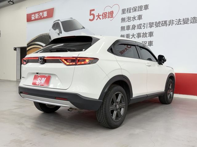 一手認證漂亮車，原鈑件保證，頂級PRESTIGE版本，僅實跑5萬公里原廠保養，車況內外漂亮，歡迎賞車  第4張相片