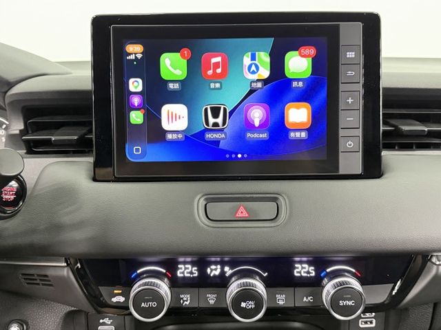 一手認證漂亮車，原鈑件保證，頂級PRESTIGE版本，僅實跑5萬公里原廠保養，車況內外漂亮，歡迎賞車  第13張相片