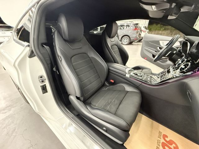 總代理一手董娘漂亮車，認證原鈑件，市場稀有的COUPE，僅實跑3萬多公里，有AMG、23P，內外漂亮如新，歡迎賞車  第8張相片