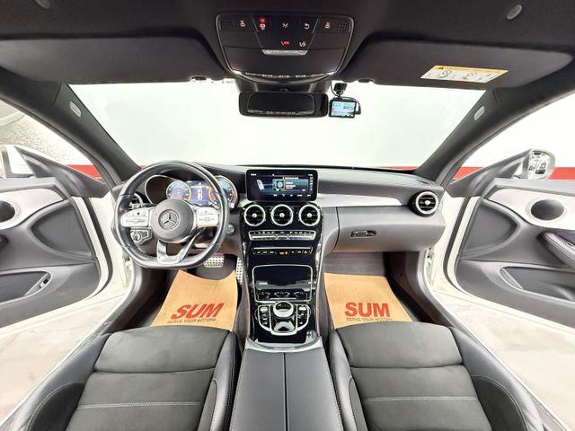 總代理一手董娘漂亮車，認證原鈑件，市場稀有的COUPE，僅實跑3萬多公里，有AMG、23P，內外漂亮如新，歡迎賞車  第9張相片