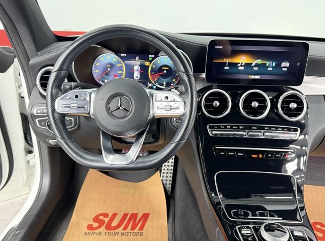 總代理一手董娘漂亮車，認證原鈑件，市場稀有的COUPE，僅實跑3萬多公里，有AMG、23P，內外漂亮如新，歡迎賞車  第10張相片