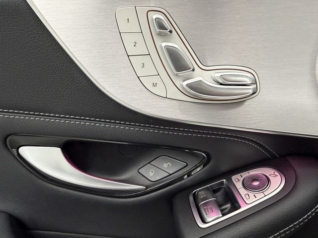 總代理一手董娘漂亮車，認證原鈑件，市場稀有的COUPE，僅實跑3萬多公里，有AMG、23P，內外漂亮如新，歡迎賞車  第15張相片