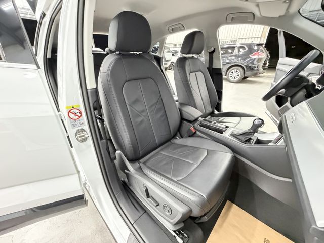 SPORTBACK 一手認證漂亮車，原鈑件保證，只實跑3萬公里，原廠保養，配備滿滿，超高CP值，可以全額貸款，歡迎賞車  第8張相片